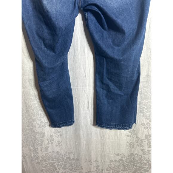 Torrid Jeans 16 Straight Cropped Raw Hem Blue Denim Stretch - Picture 10 of 15